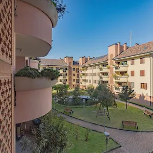 https://milan-forum-camelia-guesthouse.it-lombardy.com
